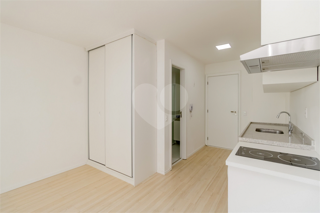 APARTAMENTO em MOEMA