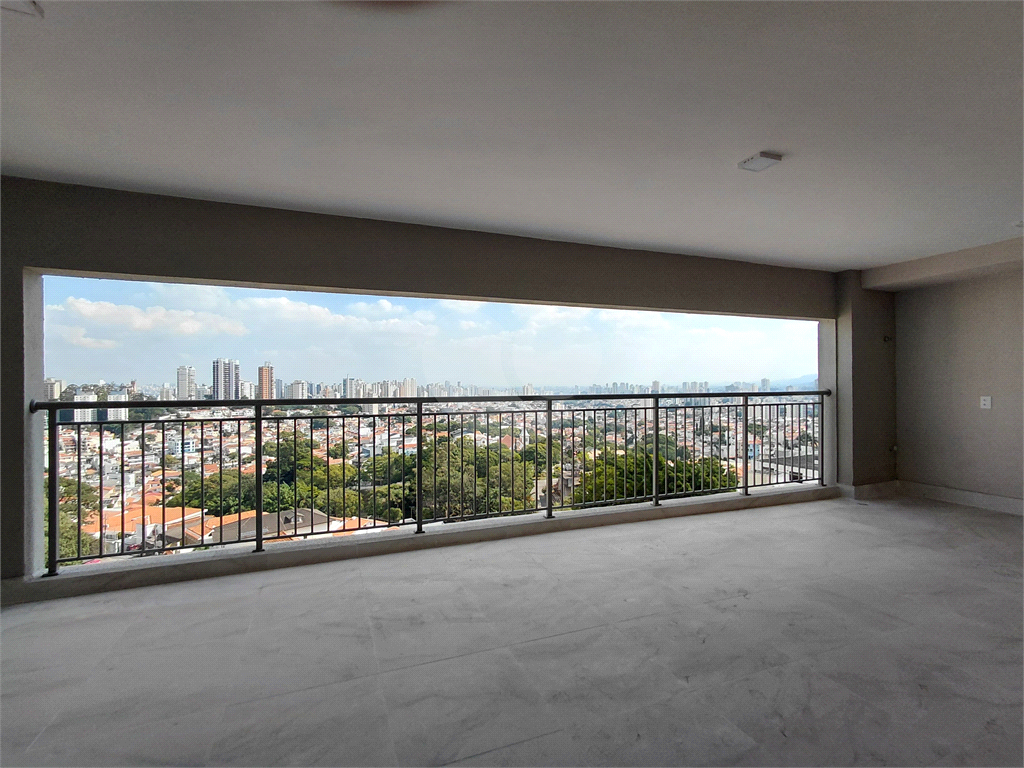 APARTAMENTO em TUCURUVI