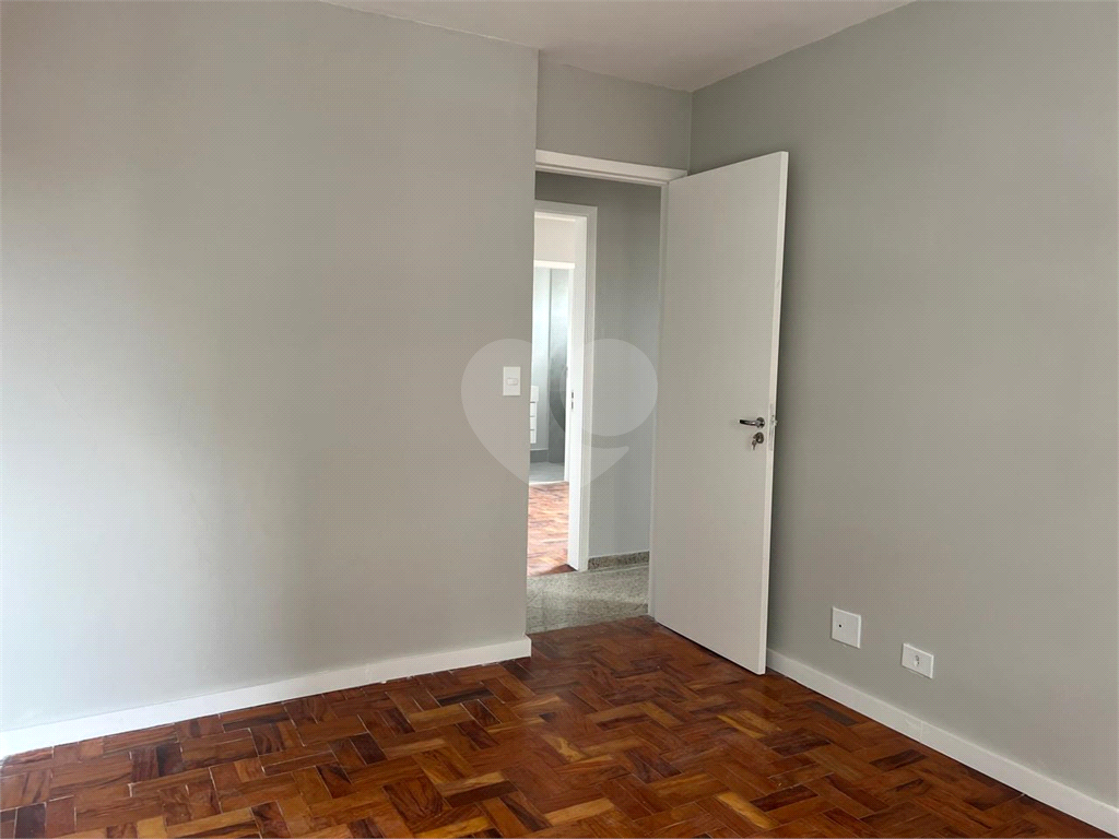 Ótimo apartamento a venda, totalmente retormado, ao lado da Braz Leme.