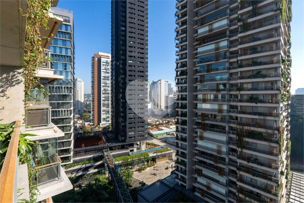 APARTAMENTO em BROOKLIN