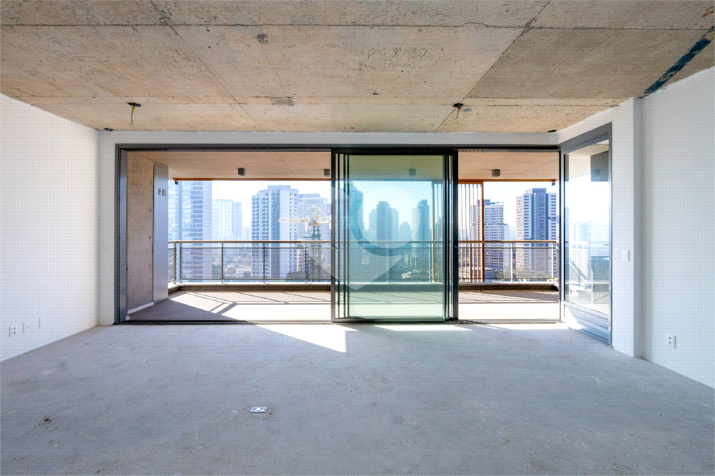 APARTAMENTO em BROOKLIN