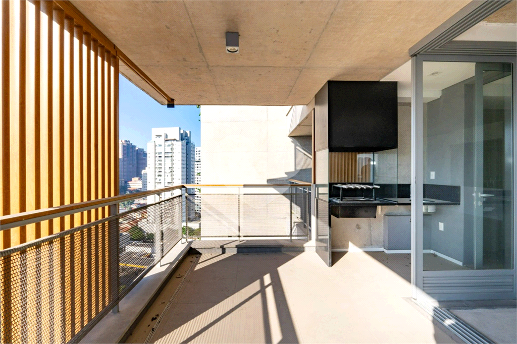 APARTAMENTO em BROOKLIN