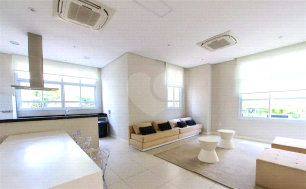 APARTAMENTO em JARDIM FLOR DA MONTANHA