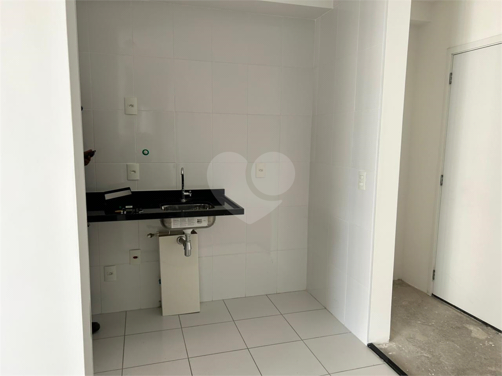 APARTAMENTO em JARDIM FLOR DA MONTANHA