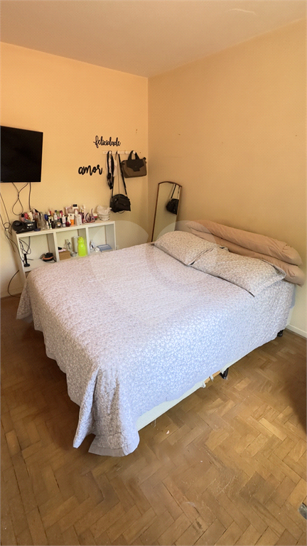 Apartamento à Venda 125m| 3 Quartos| Sala 2 Ambientes com Varanda |1 Vaga| Sumaré