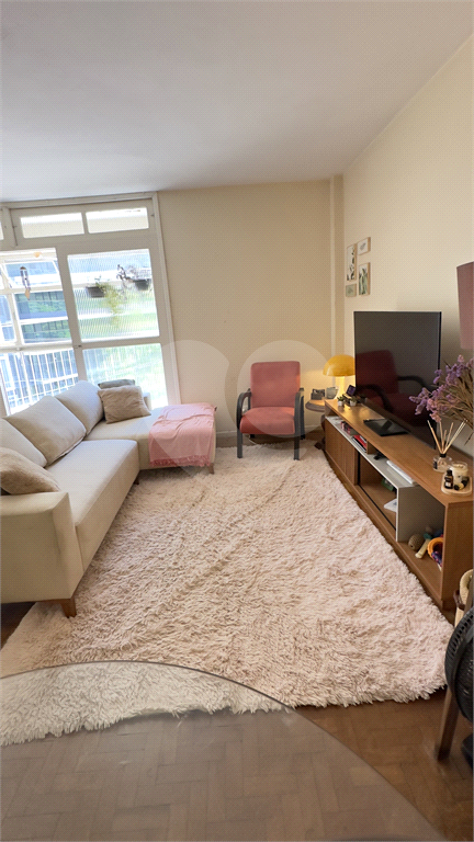 Apartamento à Venda 125m| 3 Quartos| Sala 2 Ambientes com Varanda |1 Vaga| Sumaré