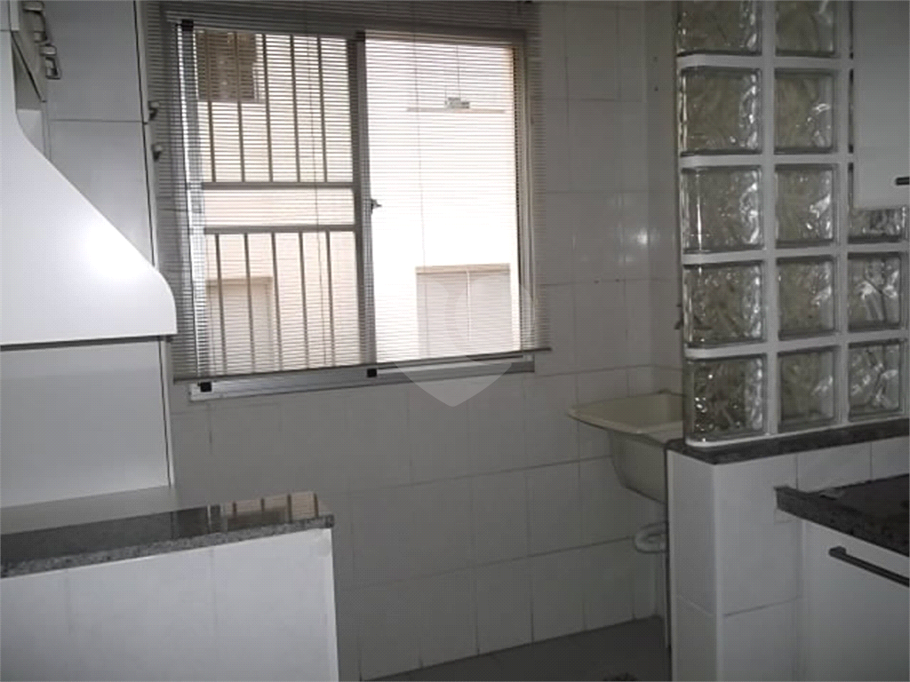 Apartamento à venda e aluguel com 2 quartos, 62m² - Foto 16