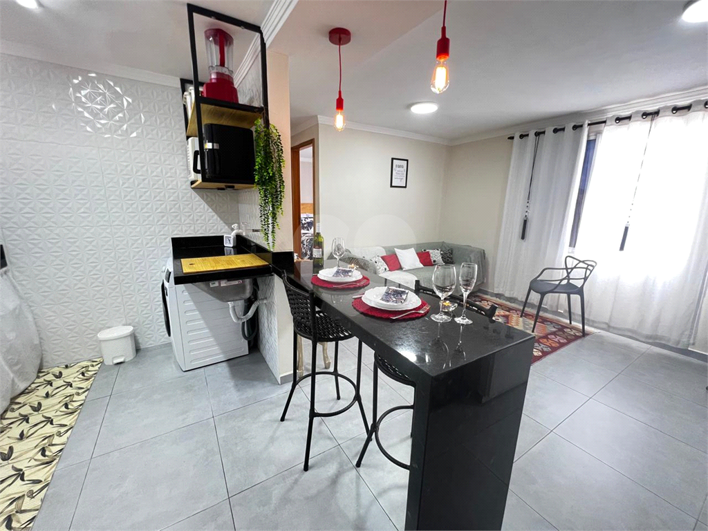 Apartamento à venda com 2 quartos, 44m² - Foto 2