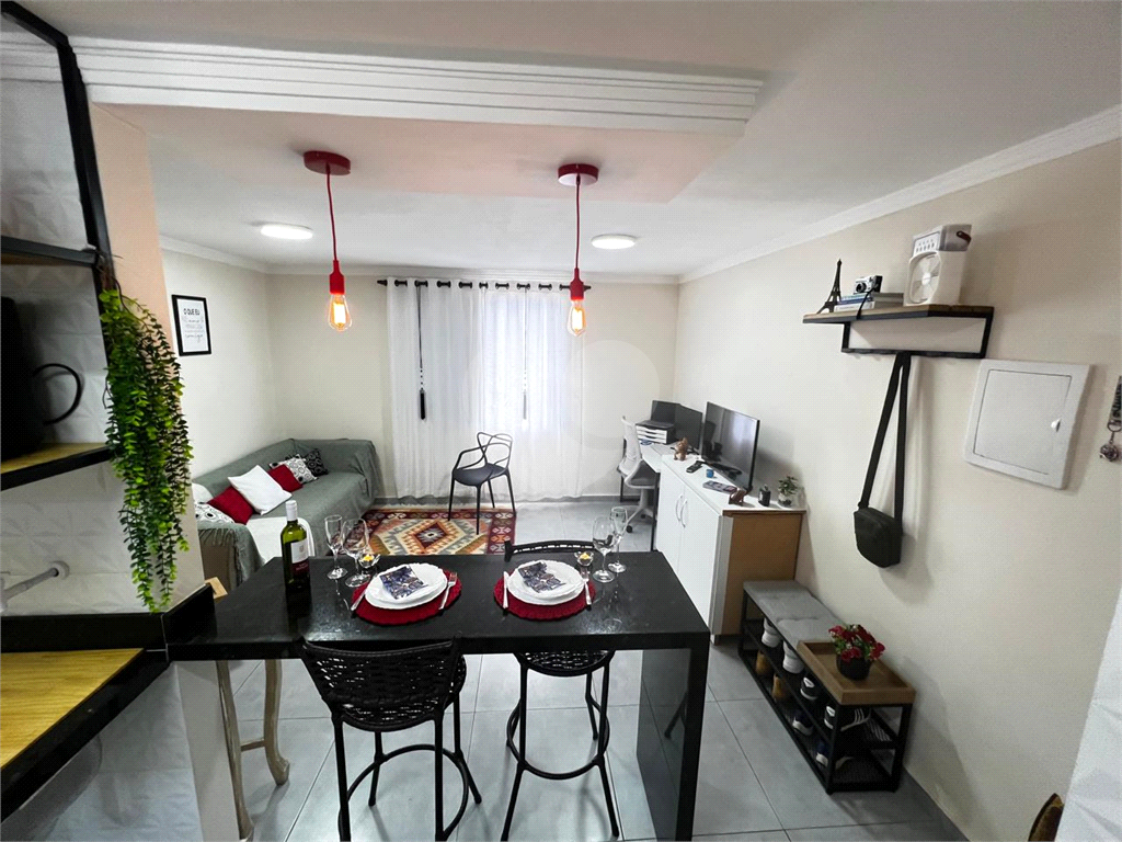 Apartamento à venda com 2 quartos, 44m² - Foto 23