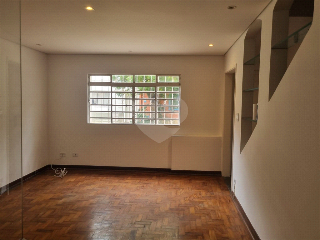 CASA DE VILA em CAMPO BELO