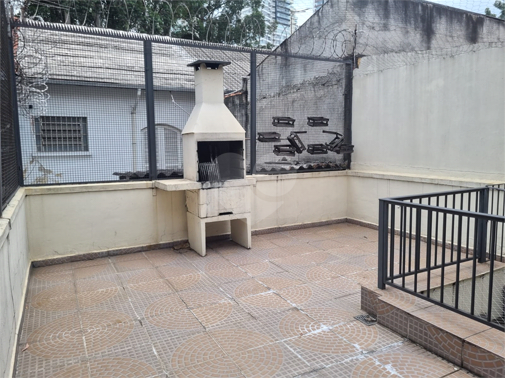 CASA DE VILA em CAMPO BELO