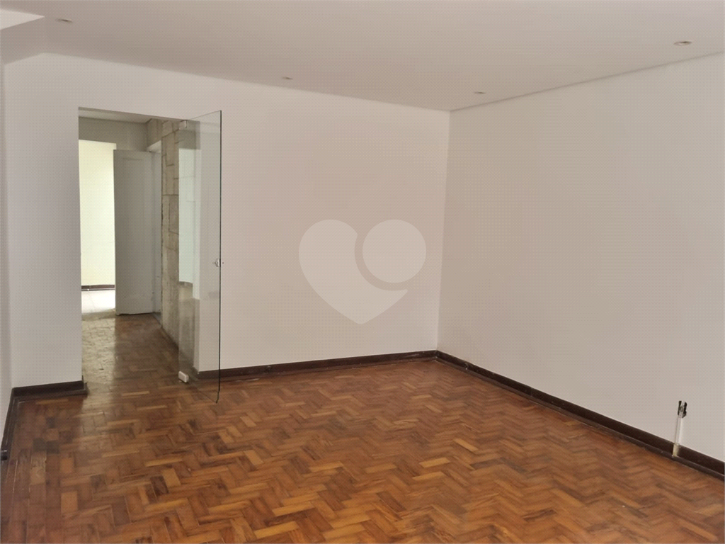 CASA DE VILA em CAMPO BELO