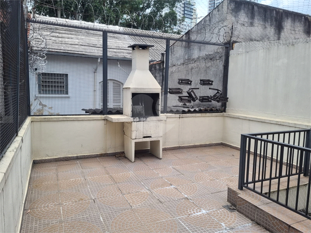 CASA DE VILA em CAMPO BELO