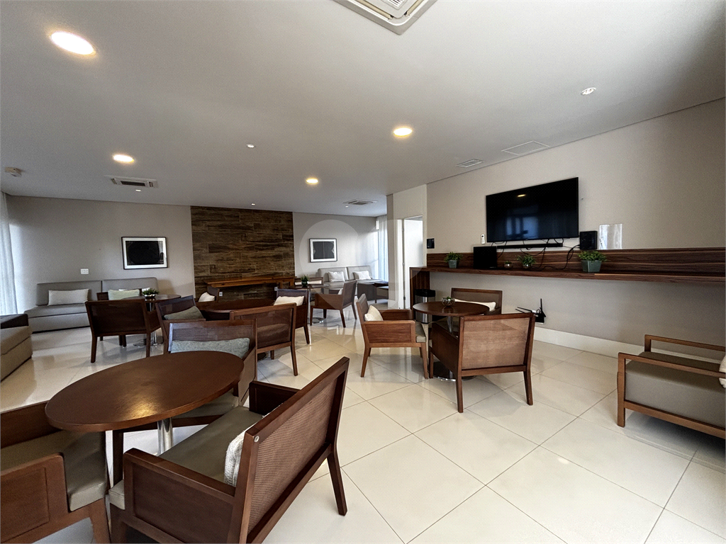 Apartamento com 3 dormitórios e 2 vagas em Santana