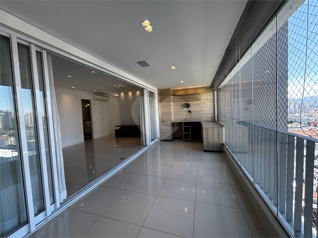 Apartamento com 3 dormitórios e 2 vagas em Santana