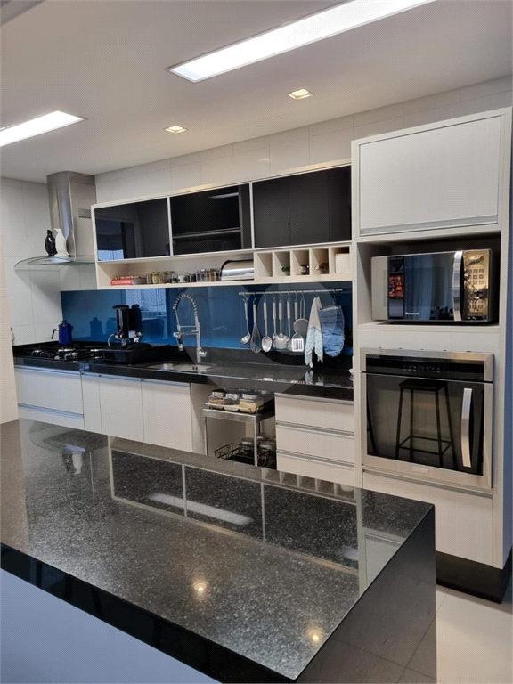 Apartamento com 3 dormitórios e 2 vagas em Santana