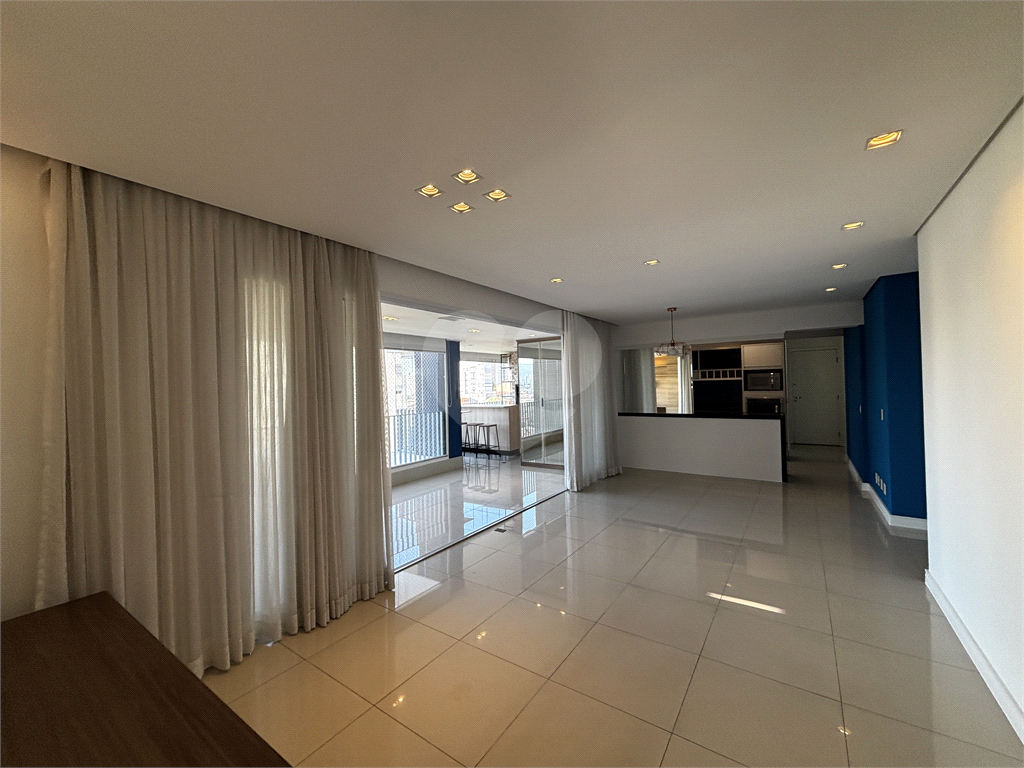 Apartamento com 3 dormitórios e 2 vagas em Santana