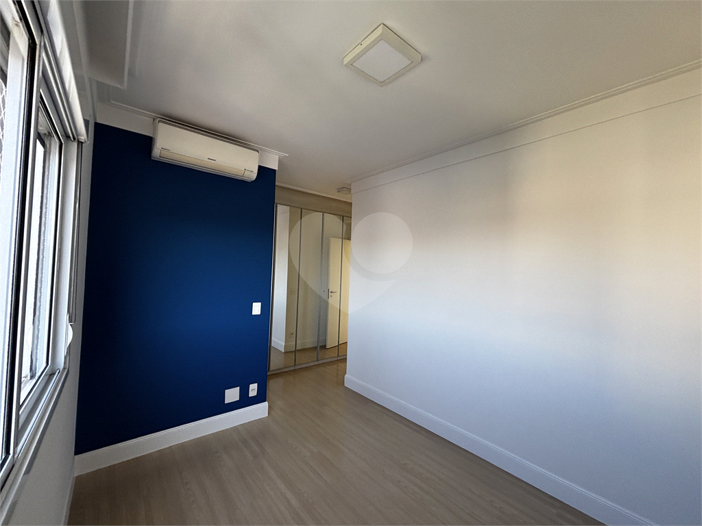 Apartamento com 3 dormitórios e 2 vagas em Santana