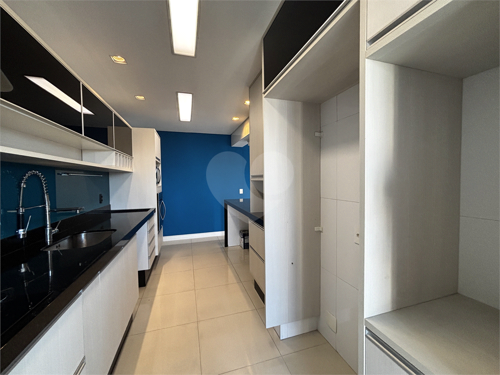 Apartamento com 3 dormitórios e 2 vagas em Santana
