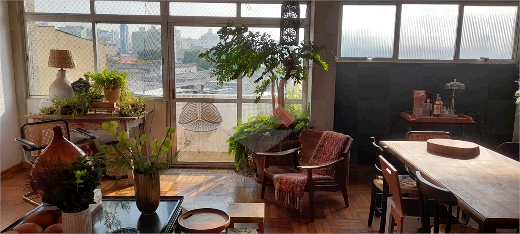 APARTAMENTO em BOM RETIRO