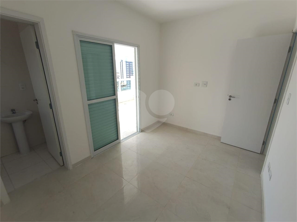 APARTAMENTO em CAIÇARA