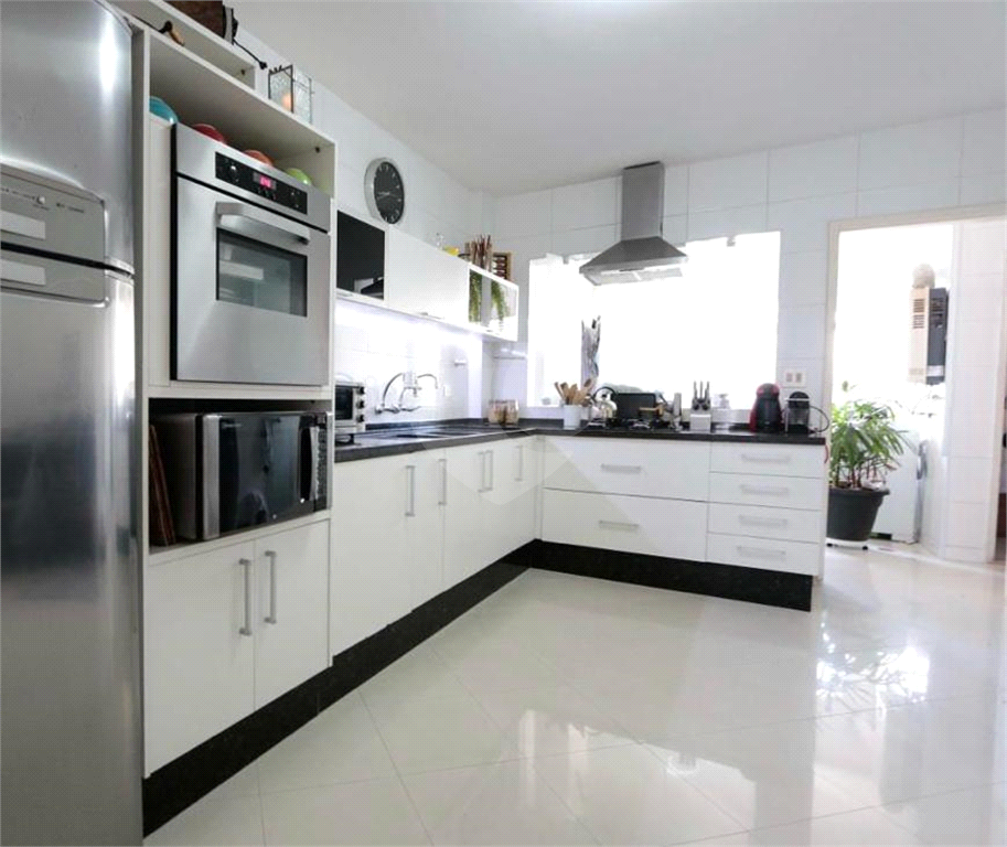 APARTAMENTO em REAL PARQUE