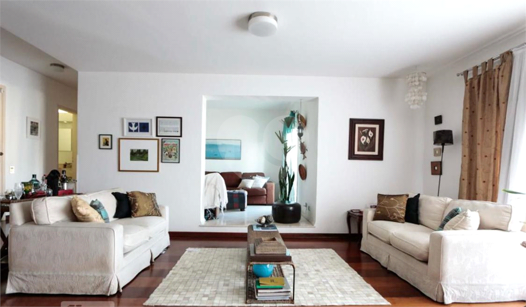 APARTAMENTO em REAL PARQUE