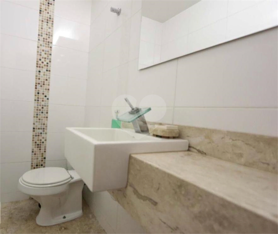 APARTAMENTO em REAL PARQUE