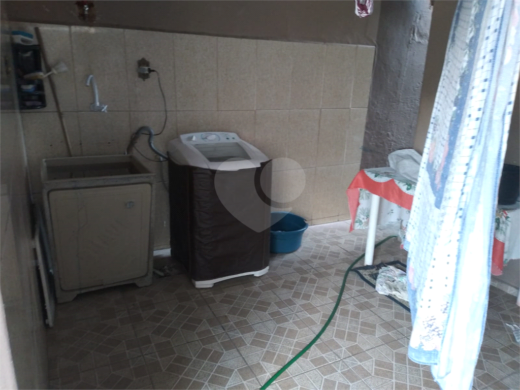 Casa à venda com 2 quartos, 231m² - Foto 4