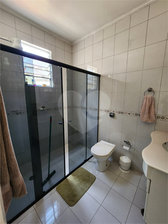  Casa assobradada em uma tranquila vila no coração do bairro de Santana. 3 suítes, 3 vagas.