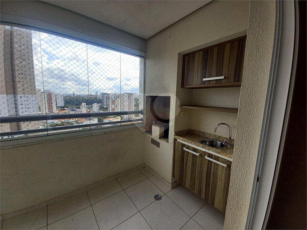 Apartamento próximo metrô Pd. Inglesa para locação de 3 quartos suítes e 2 vagas