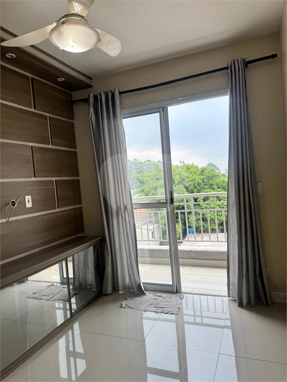 APARTAMENTO em ITAQUERA
