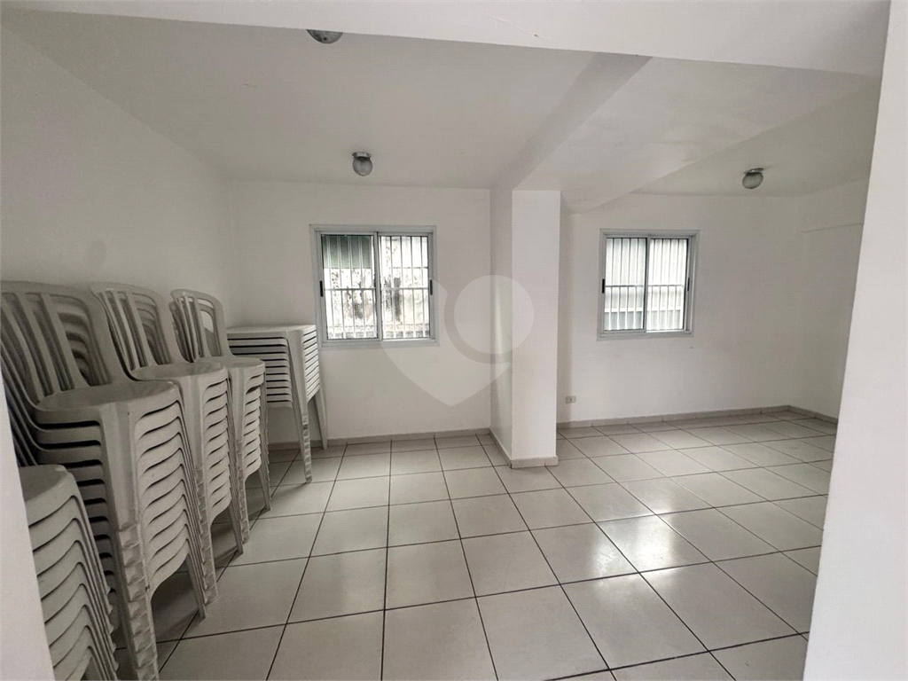 APARTAMENTO em ITAQUERA