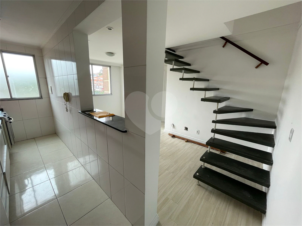 APARTAMENTO em JARDIM ARICANDUVA