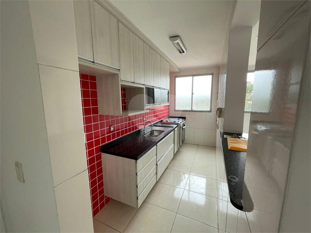 APARTAMENTO em JARDIM ARICANDUVA