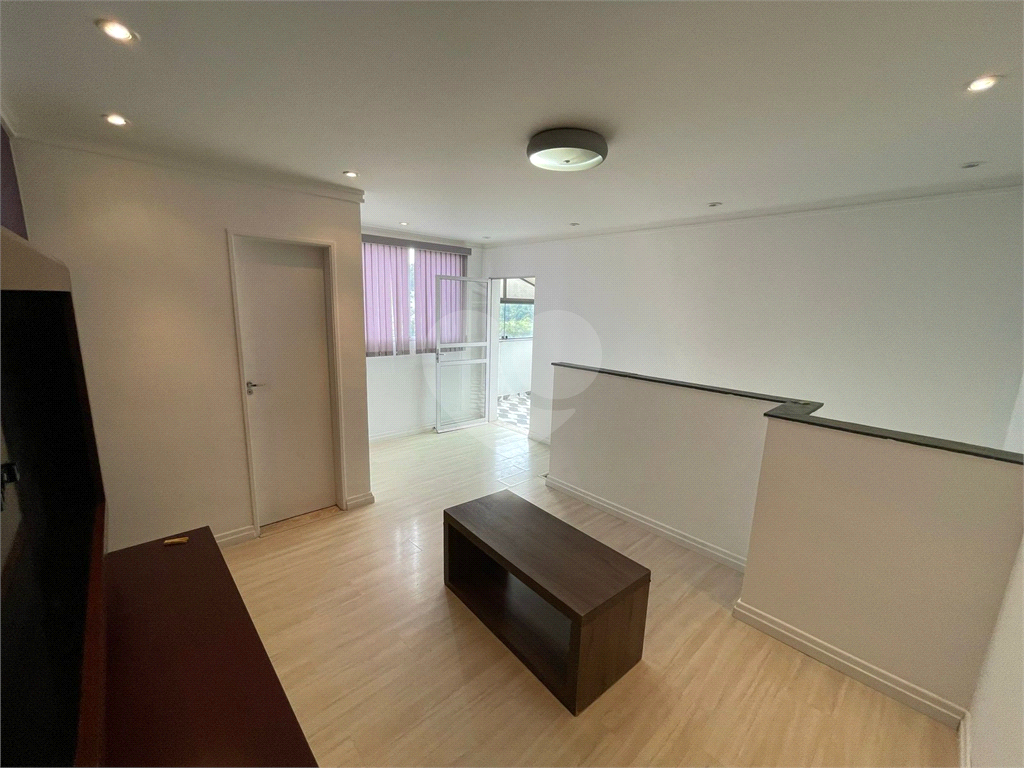 APARTAMENTO em JARDIM ARICANDUVA