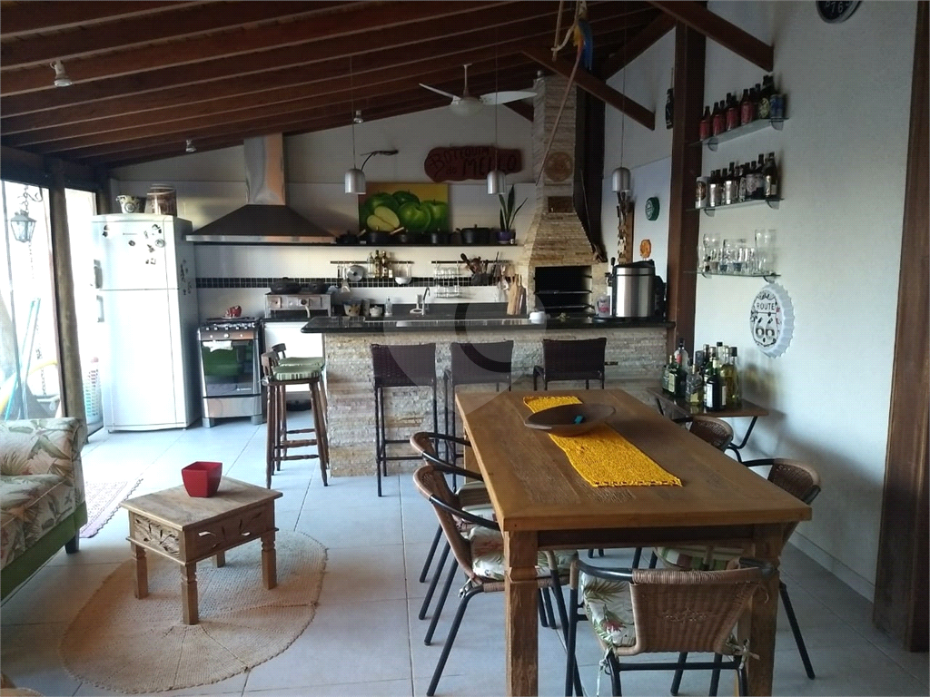 Casa de Condomínio à venda com 4 quartos, 204m² - Foto 18