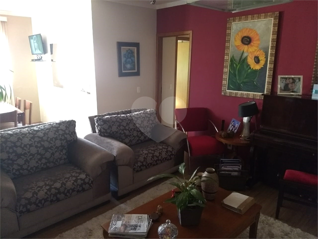 Casa de Condomínio à venda com 4 quartos, 204m² - Foto 3