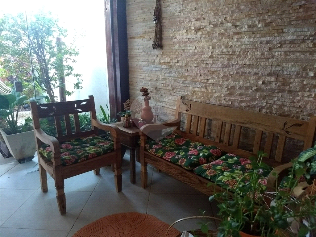 Casa de Condomínio à venda com 4 quartos, 204m² - Foto 17