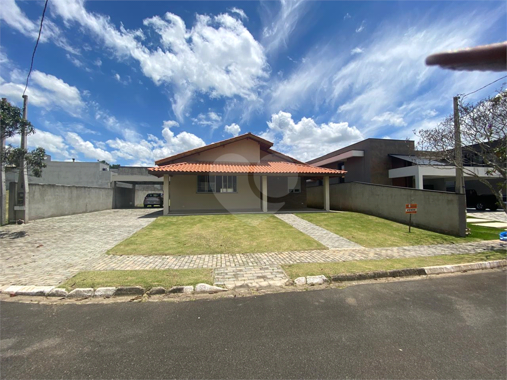 CASA em CONDOMÍNIO RESIDENCIAL SHAMBALLA II