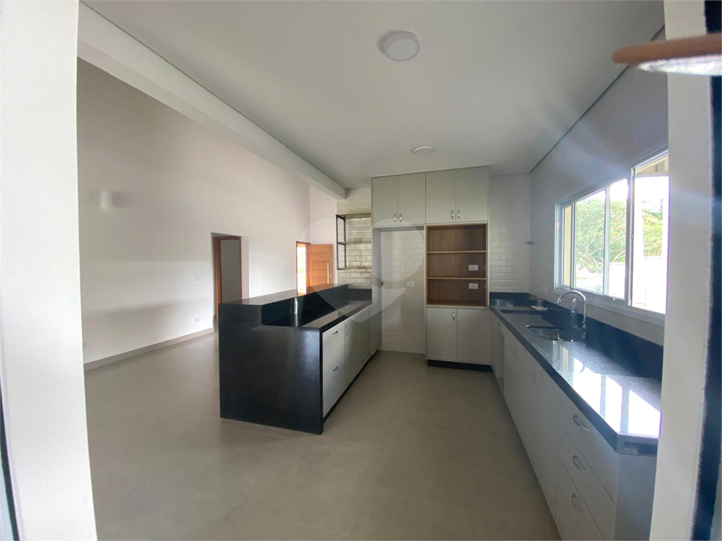 CASA em CONDOMÍNIO RESIDENCIAL SHAMBALLA II
