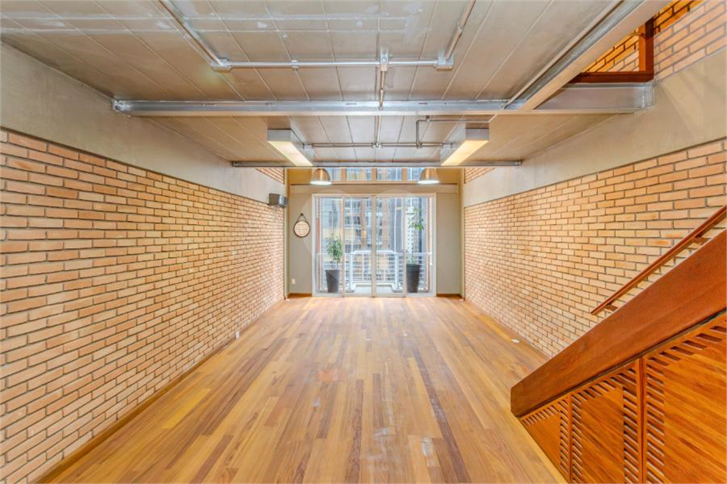 Sala Comercial com 81 m² para alugar – Vila Olímpia