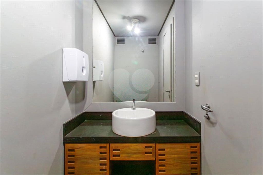 Sala Comercial com 81 m² para alugar – Vila Olímpia