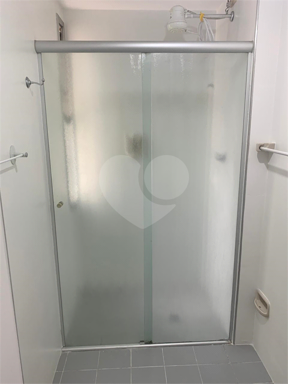 APARTAMENTO em PINHEIROS