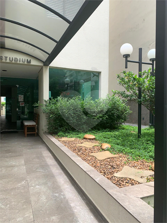APARTAMENTO em PINHEIROS
