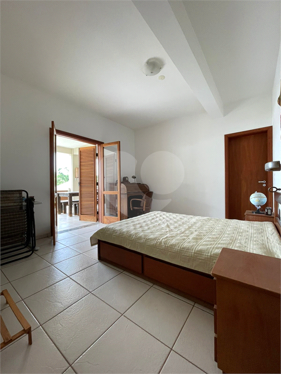 Casa de Condomínio à venda com 4 quartos, 308m² - Foto 33