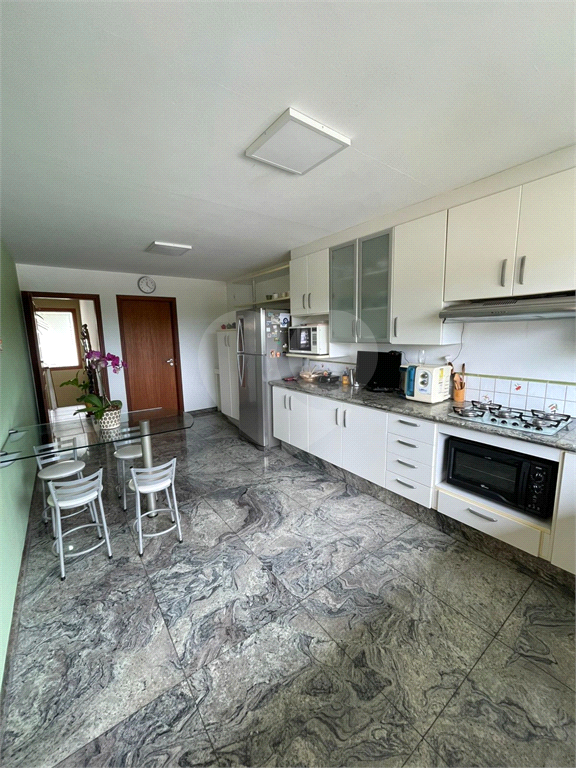 Casa de Condomínio à venda com 4 quartos, 308m² - Foto 12