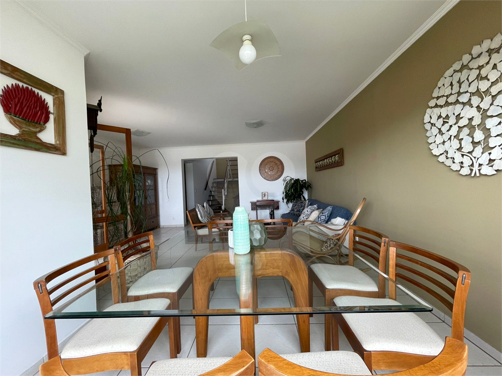 Casa de Condomínio à venda com 4 quartos, 308m² - Foto 3