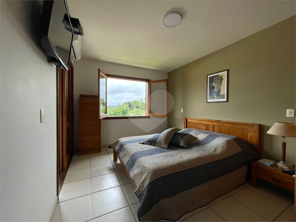 Casa de Condomínio à venda com 4 quartos, 308m² - Foto 17