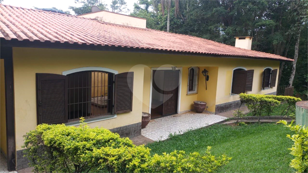 Casa de Condomínio à venda e aluguel com 5 quartos, 501m² - Foto 1